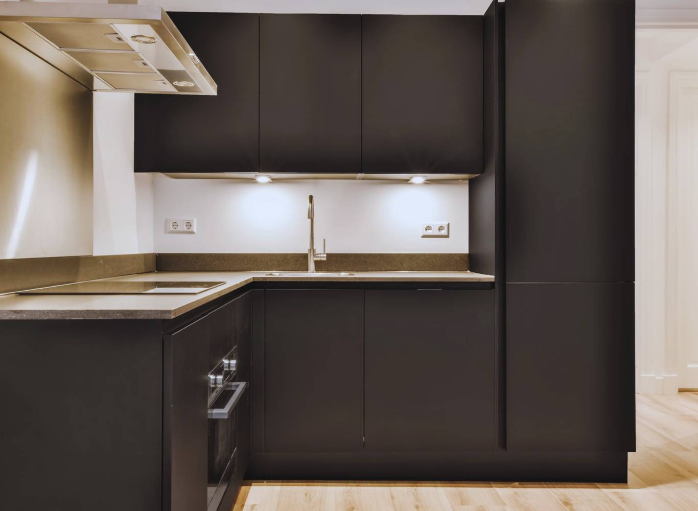 Custom Cabinet Maker